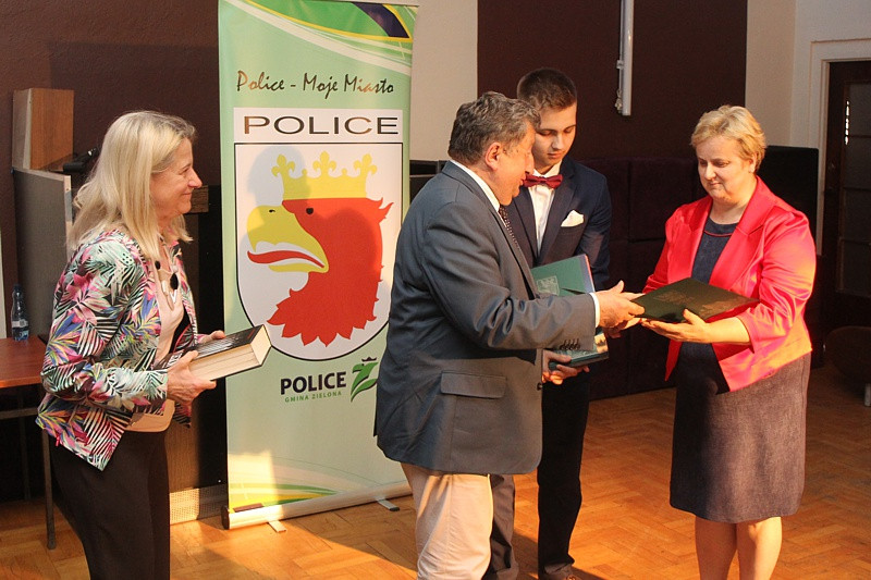Gala wręczenia nagród najzdolniejszym uczniom Gminy Police