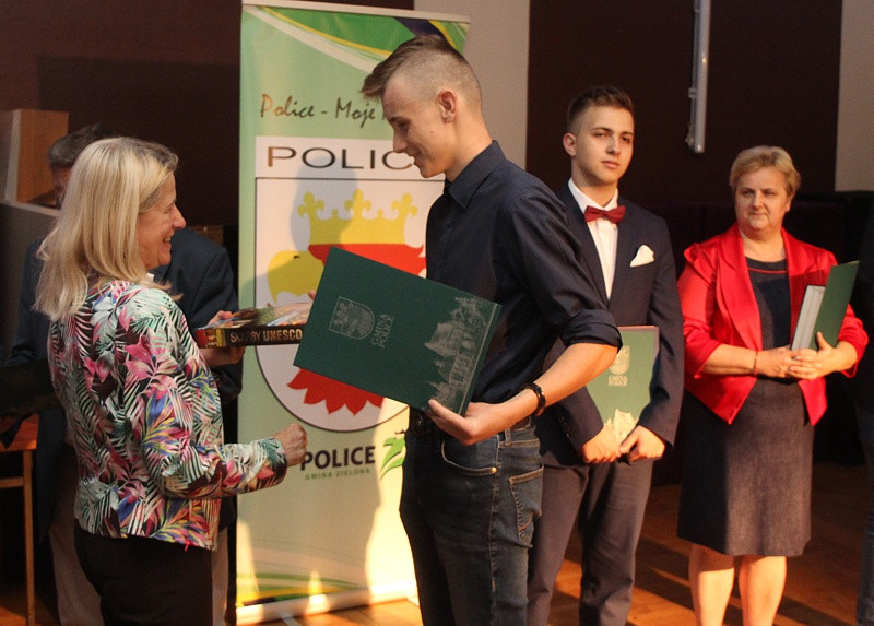 Gala wręczenia nagród najzdolniejszym uczniom Gminy Police
