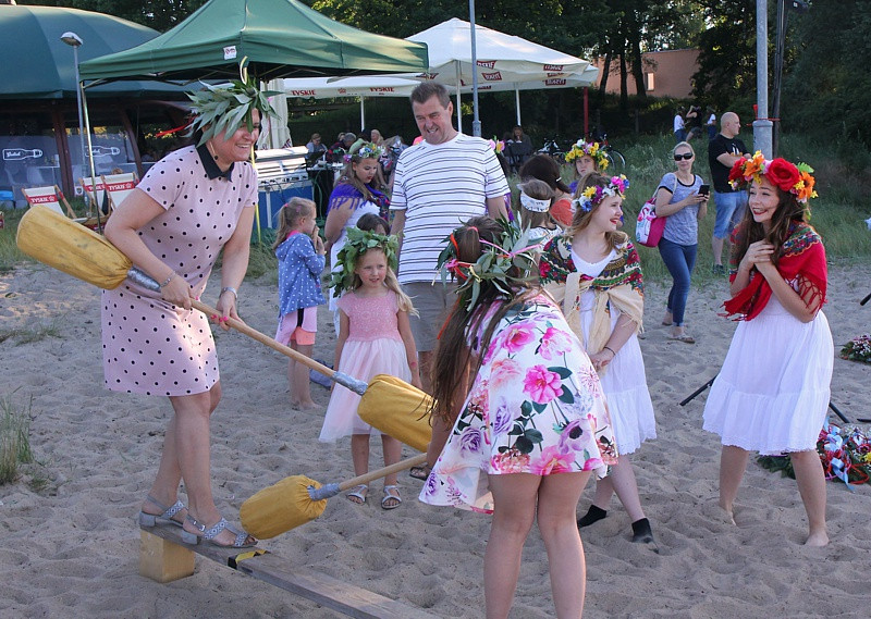 Wianki, tańce, fireshow – Noc Świętojańska w Trzebieży