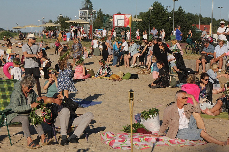 Wianki, tańce, fireshow – Noc Świętojańska w Trzebieży