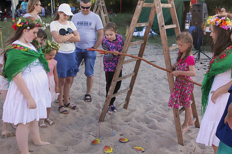 Wianki, tańce, fireshow – Noc Świętojańska w Trzebieży
