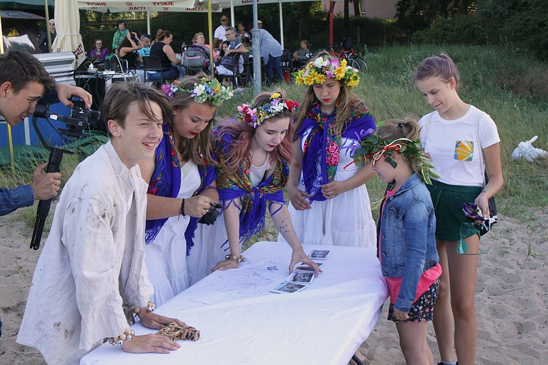 Wianki, tańce, fireshow – Noc Świętojańska w Trzebieży