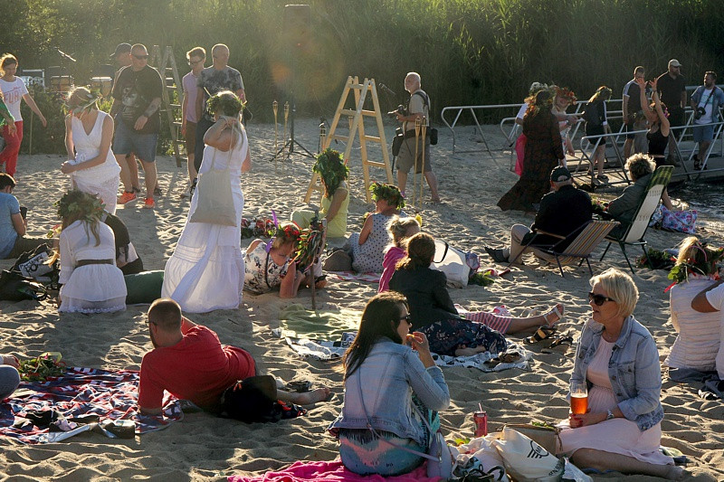 Wianki, tańce, fireshow – Noc Świętojańska w Trzebieży