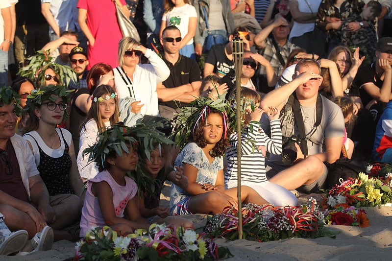 Wianki, tańce, fireshow – Noc Świętojańska w Trzebieży