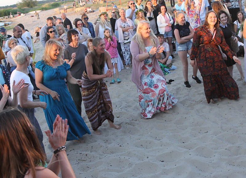 Wianki, tańce, fireshow – Noc Świętojańska w Trzebieży