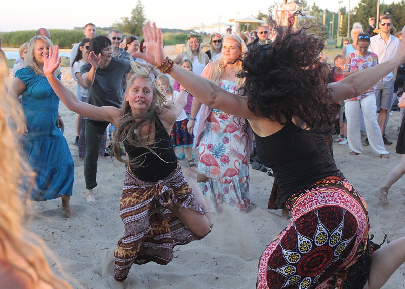 Wianki, tańce, fireshow – Noc Świętojańska w Trzebieży