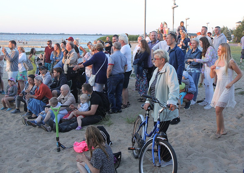 Wianki, tańce, fireshow – Noc Świętojańska w Trzebieży