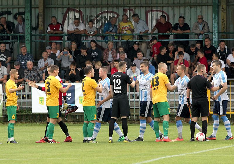 Świt Skolwin lepszy w derbach