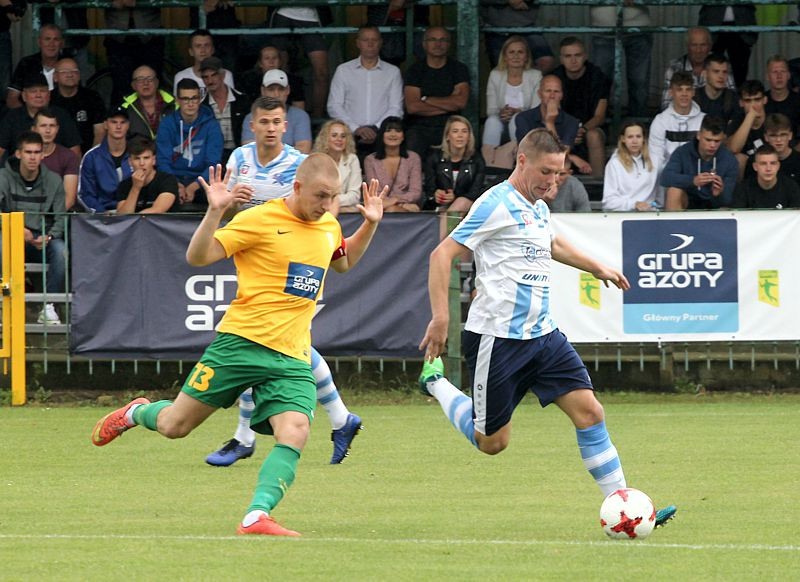 Świt Skolwin lepszy w derbach