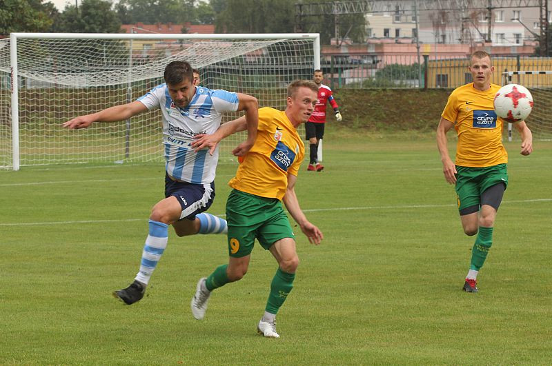 Świt Skolwin lepszy w derbach