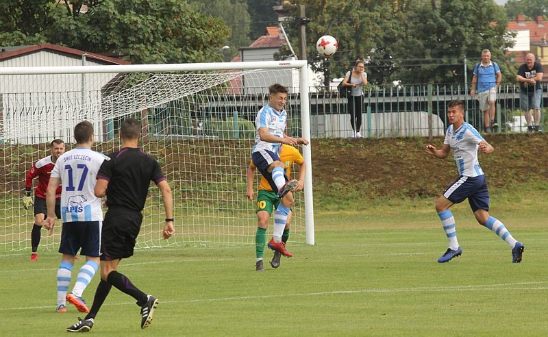 Świt Skolwin lepszy w derbach