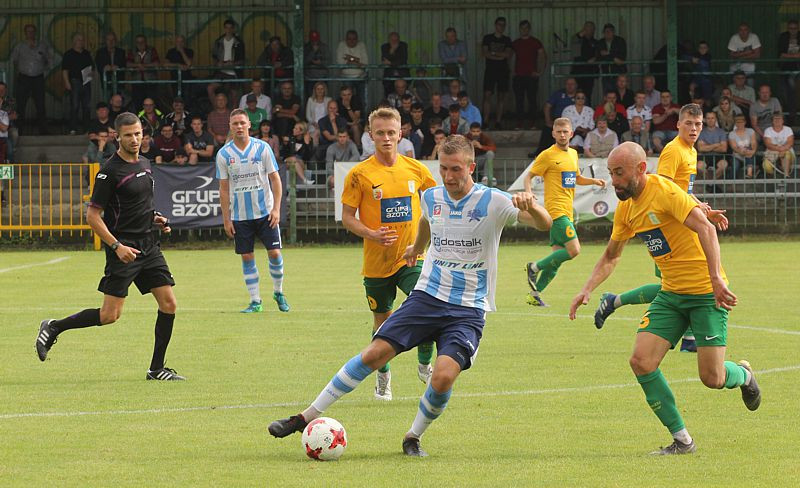 Świt Skolwin lepszy w derbach