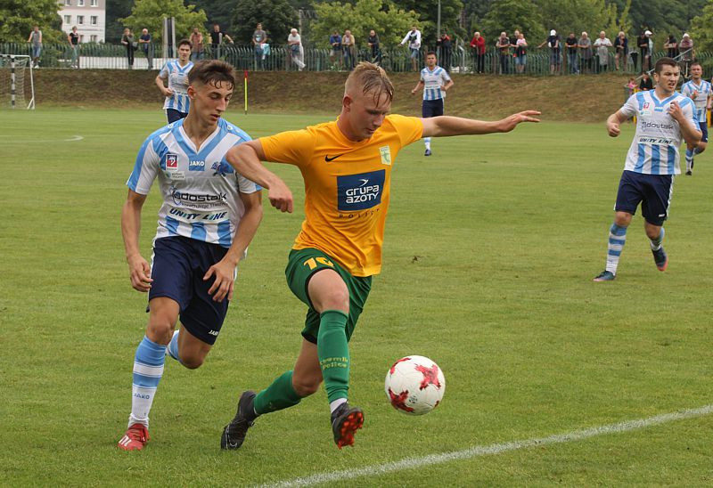 Świt Skolwin lepszy w derbach