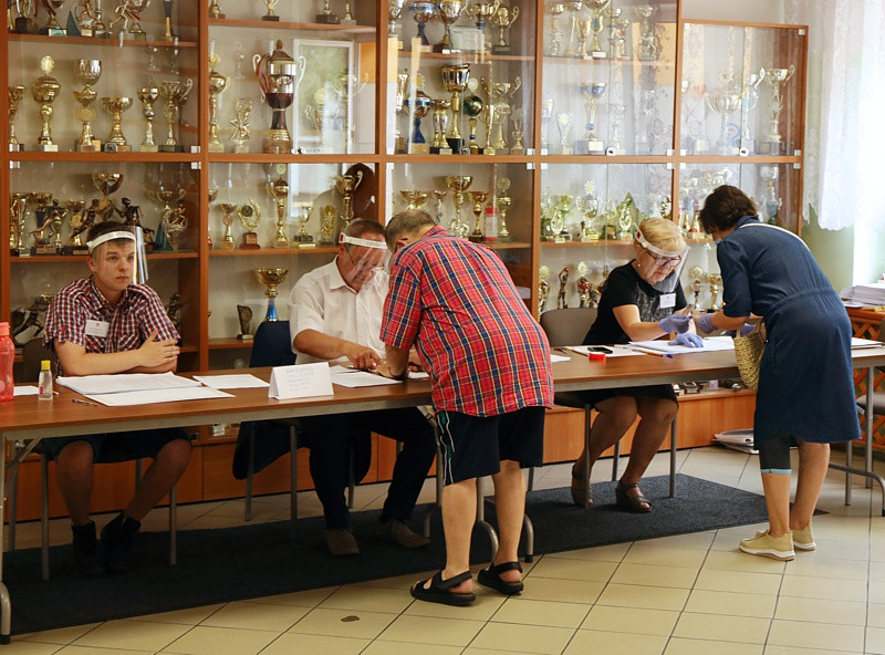 Trwa głosowanie na Prezydenta RP [foto]