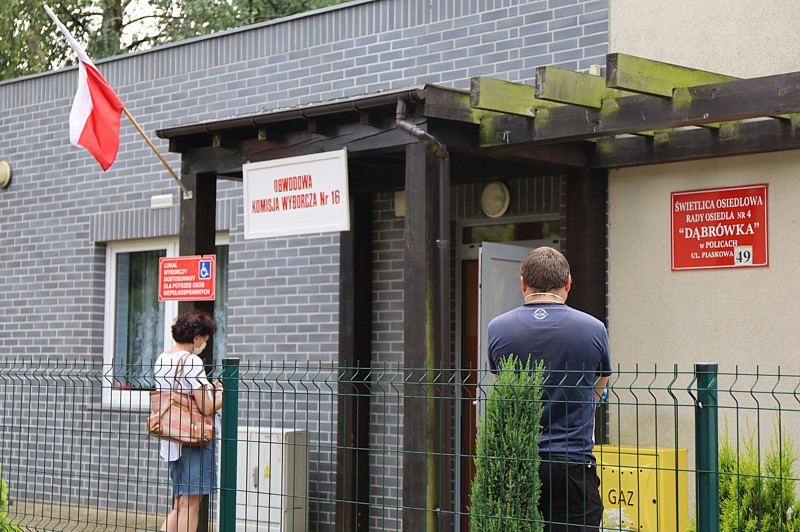 Trwa głosowanie na Prezydenta RP [foto]