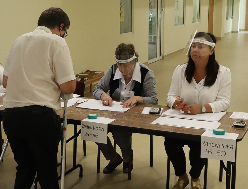 WYBORY. Policzanie wybierają prezydenta [foto]