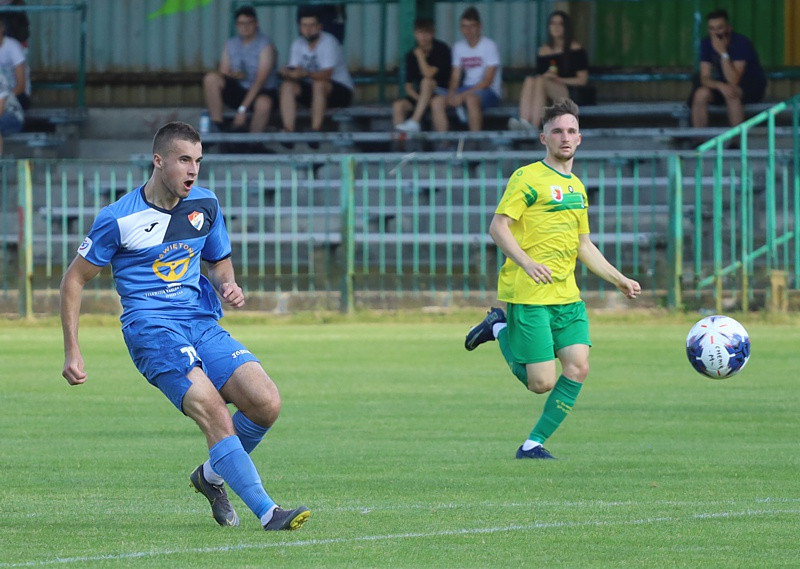 Wysoka porażka Chemika przed własną publicznością