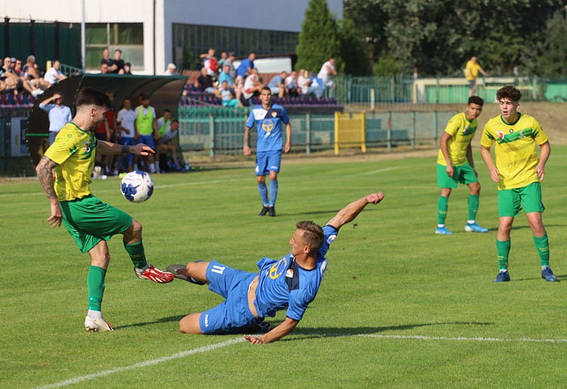 Wysoka porażka Chemika przed własną publicznością