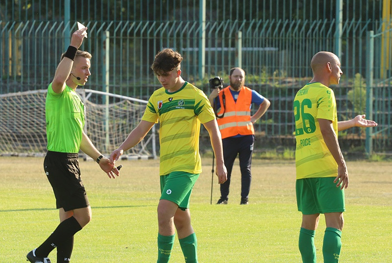 Wysoka porażka Chemika przed własną publicznością