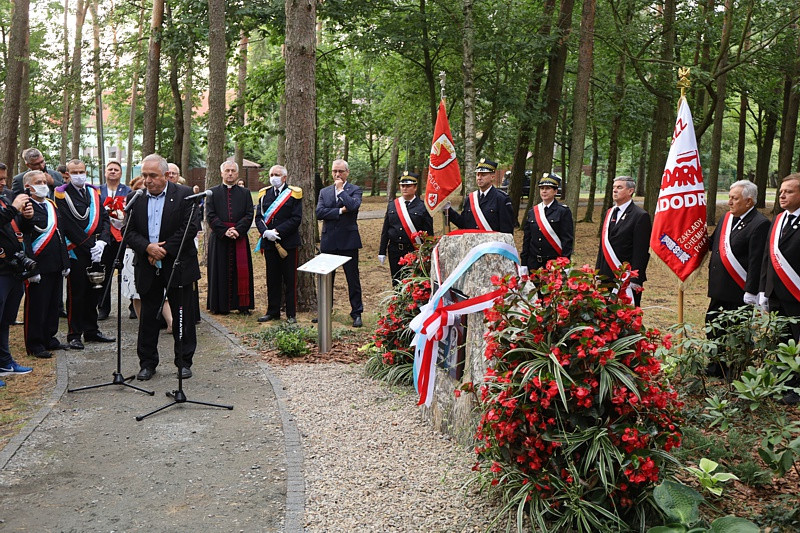 Głaz poświęcony bł. ks. J. Popiełuszce w Parku Solidarności [foto]