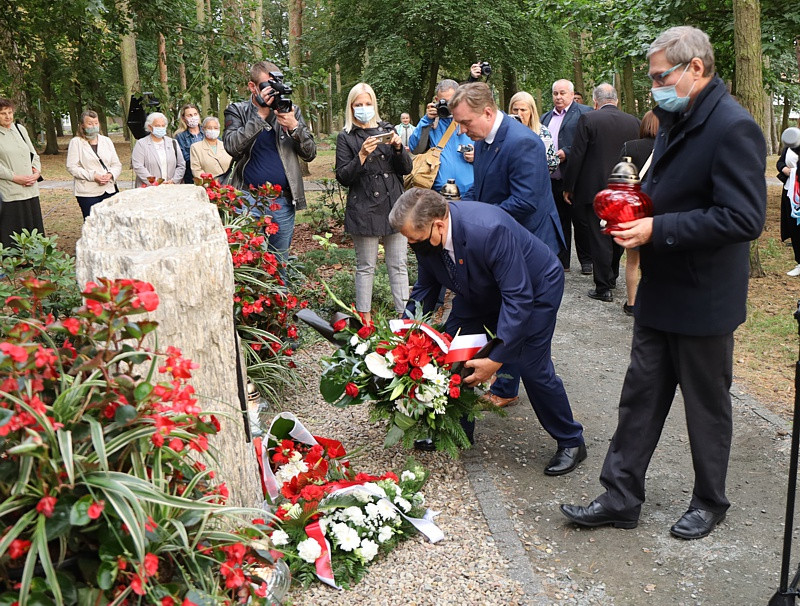 Głaz poświęcony bł. ks. J. Popiełuszce w Parku Solidarności [foto]