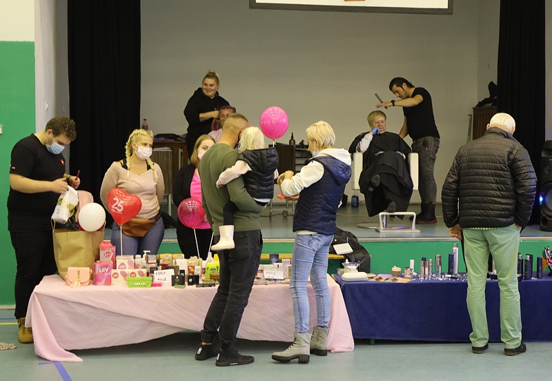 Pchli Targ w Niekłończycy [foto]