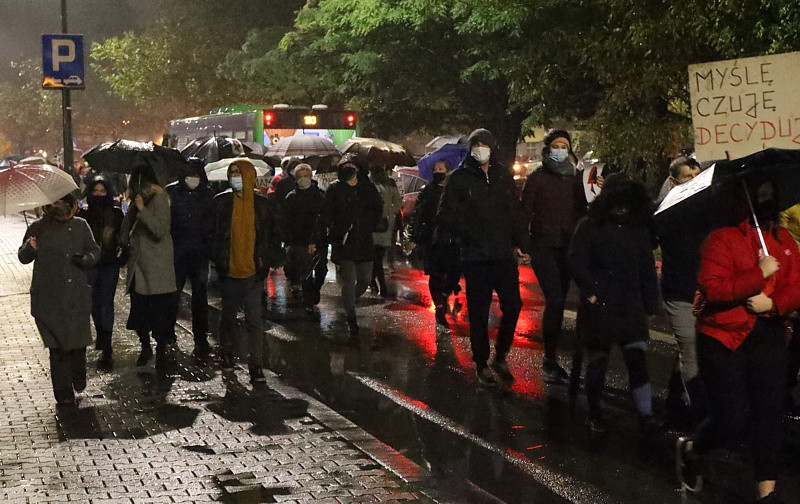 Kolejny protest przeszedł ulicami Polic