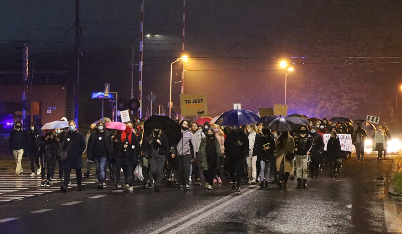 Kolejny protest przeszedł ulicami Polic