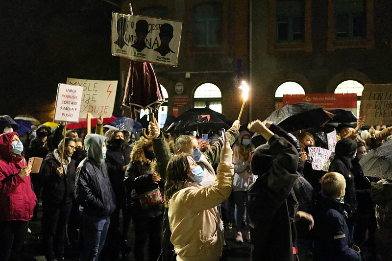 Kolejny protest przeszedł ulicami Polic