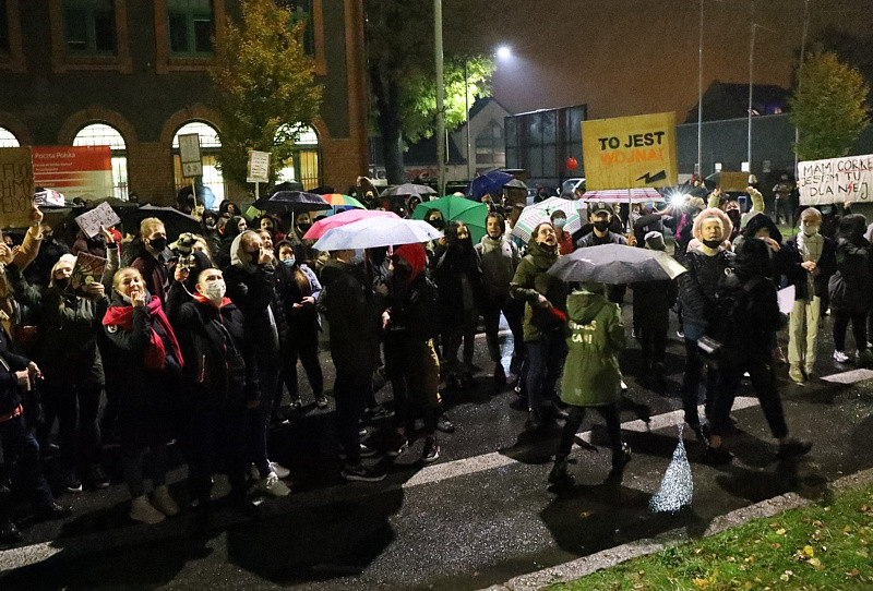 Kolejny protest przeszedł ulicami Polic