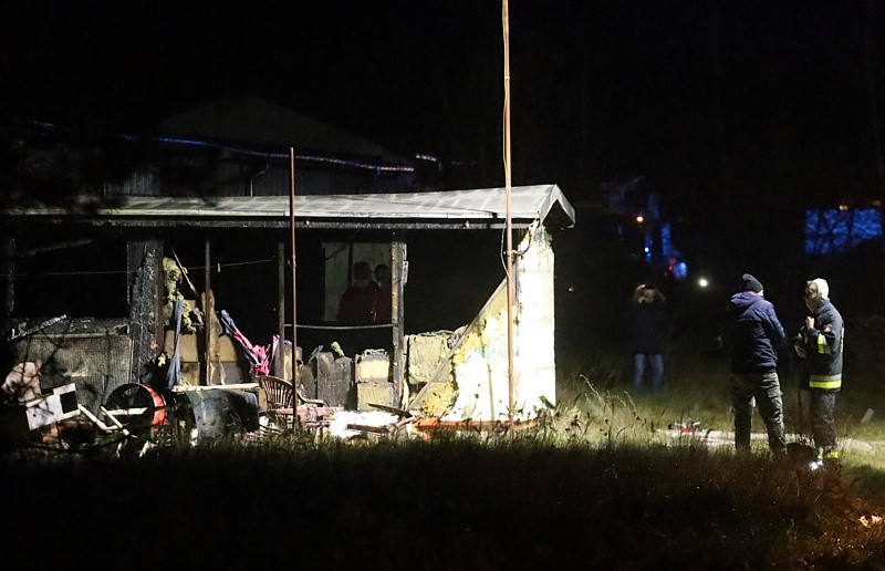 Pożar w Siedlicach, jedna osoba zginęła [foto]