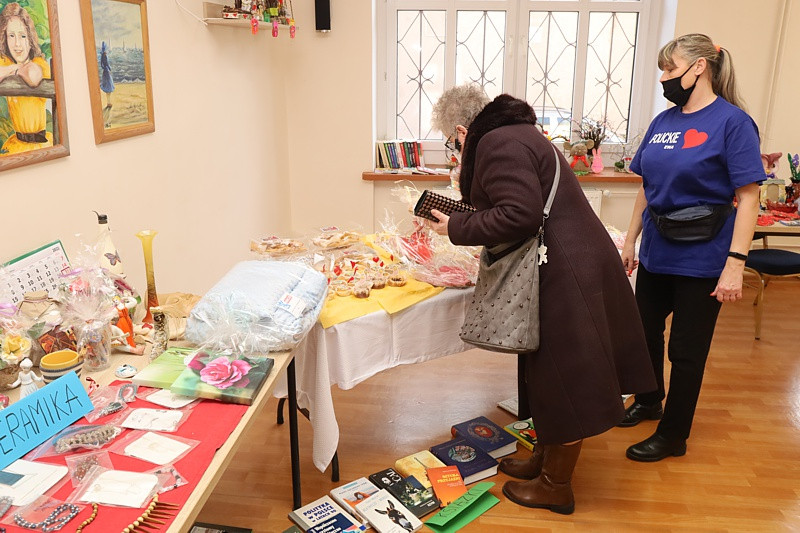 Pyszne jedzenie, ozdoby – trwa 