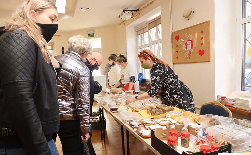 Pyszne jedzenie, ozdoby – trwa 