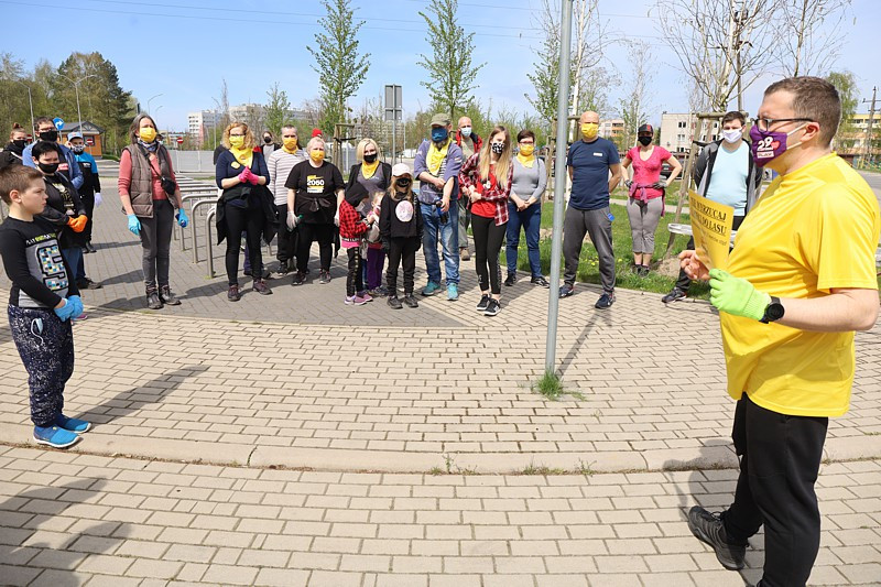 Posprzątali las przy ul. Okulickiego w Policach [foto]