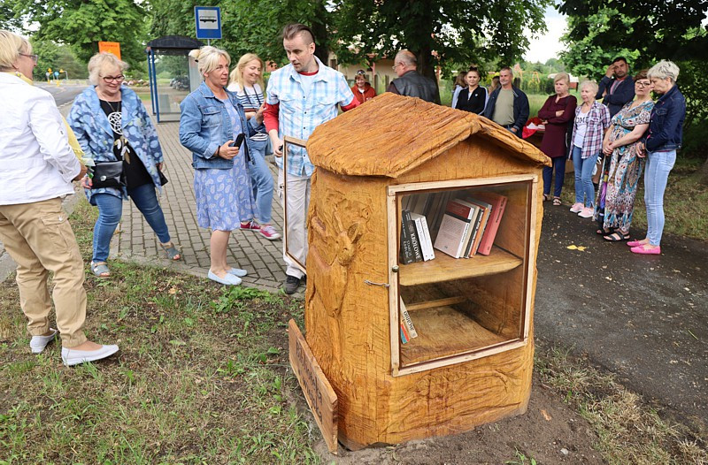Leśna Biblioteka Wiejska w Niekłończycy ma swojego patrona