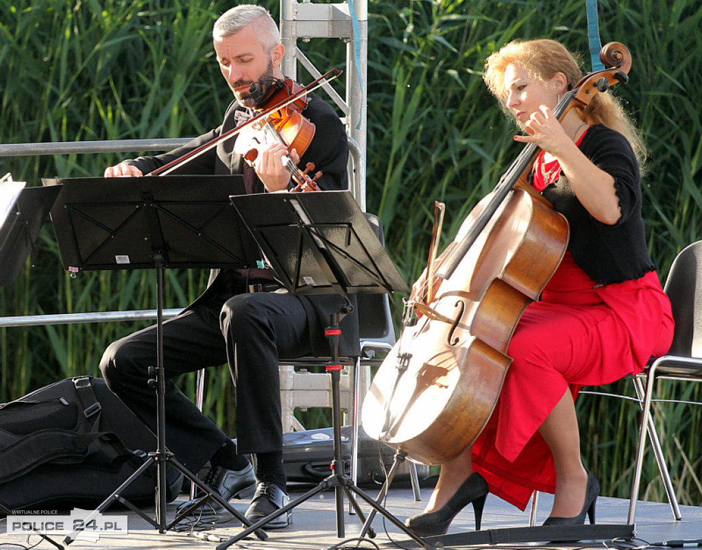Noc Świętojańska na trzebieskiej plaży