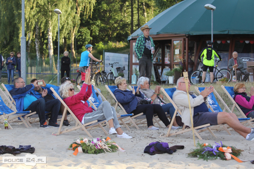 Noc Świętojańska na trzebieskiej plaży