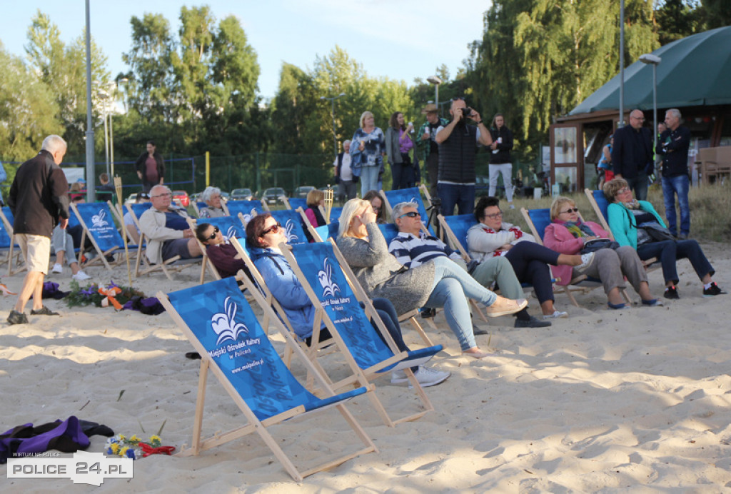 Noc Świętojańska na trzebieskiej plaży