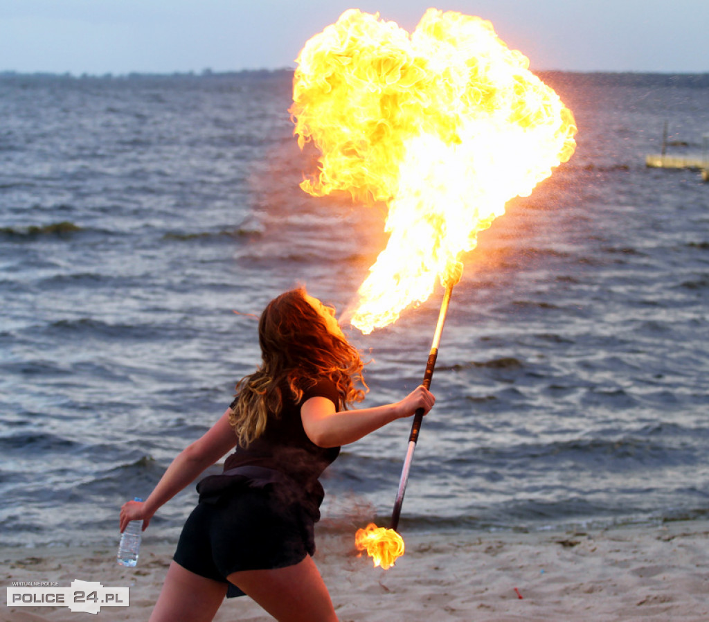 Noc Świętojańska na trzebieskiej plaży
