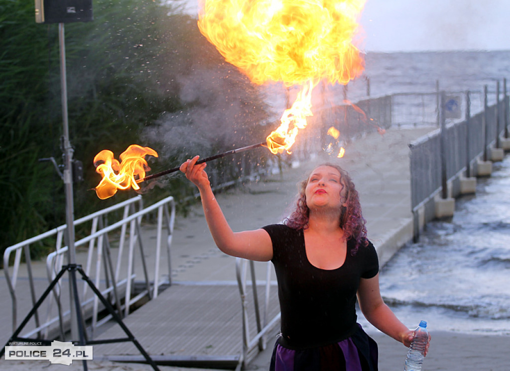 Noc Świętojańska na trzebieskiej plaży