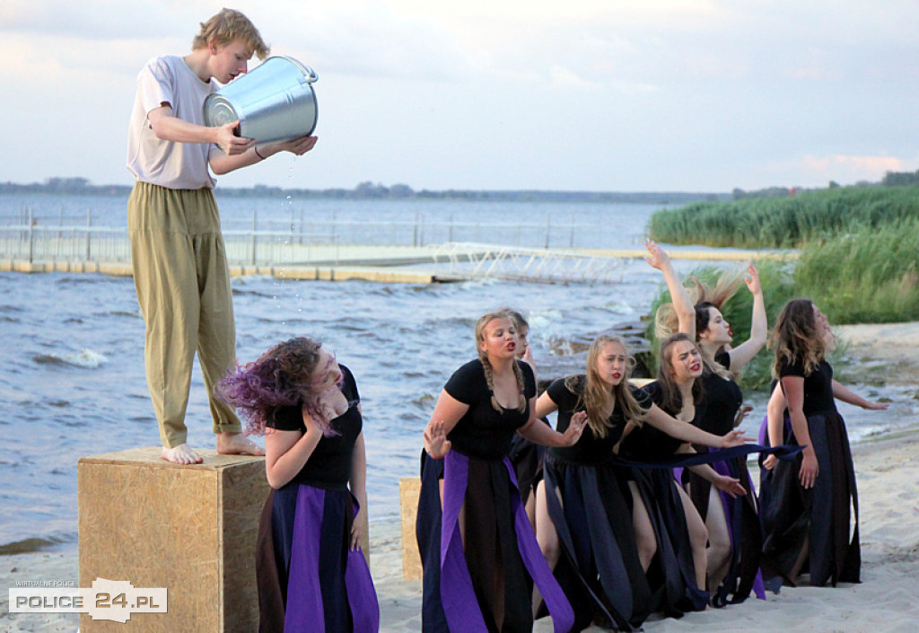 Noc Świętojańska na trzebieskiej plaży