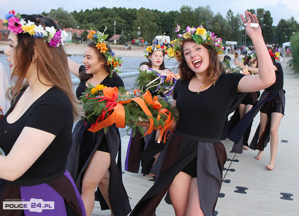 Noc Świętojańska na trzebieskiej plaży