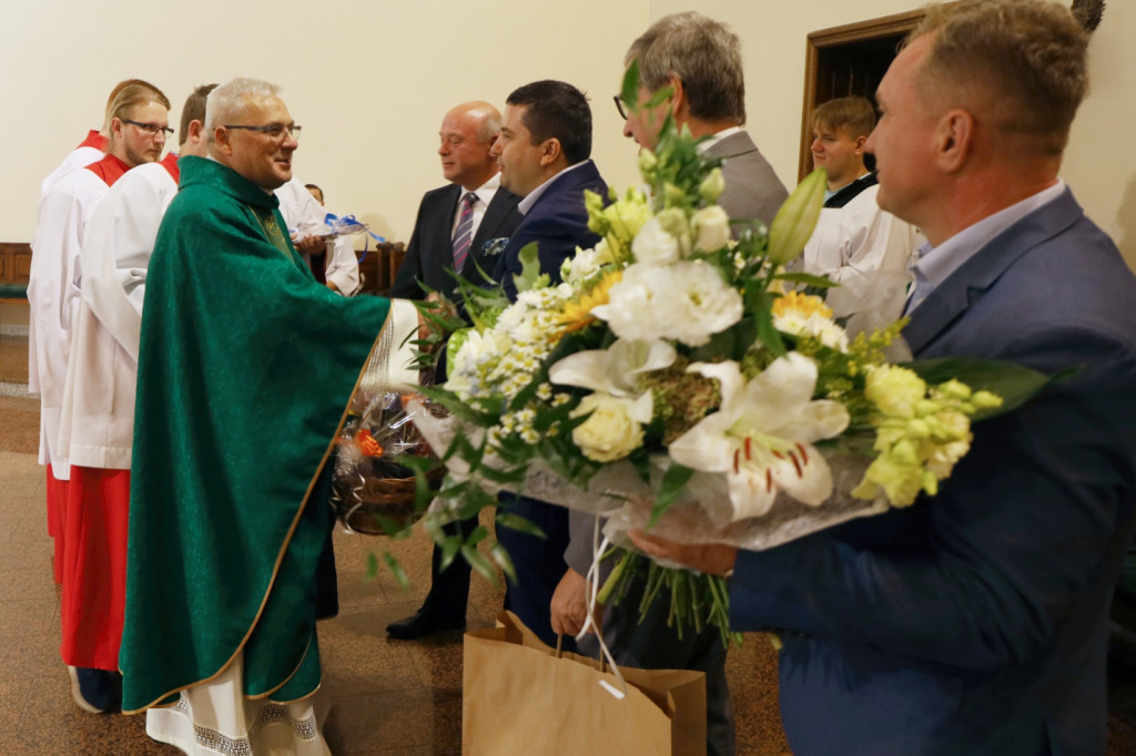 Policzanie podziękowali ks. kan. Waldemarowi Gasztkowskiemu
