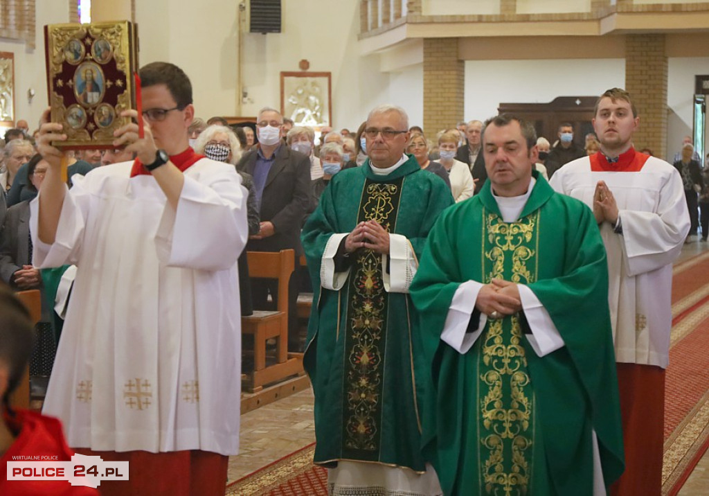 Policzanie podziękowali ks. kan. Waldemarowi Gasztkowskiemu