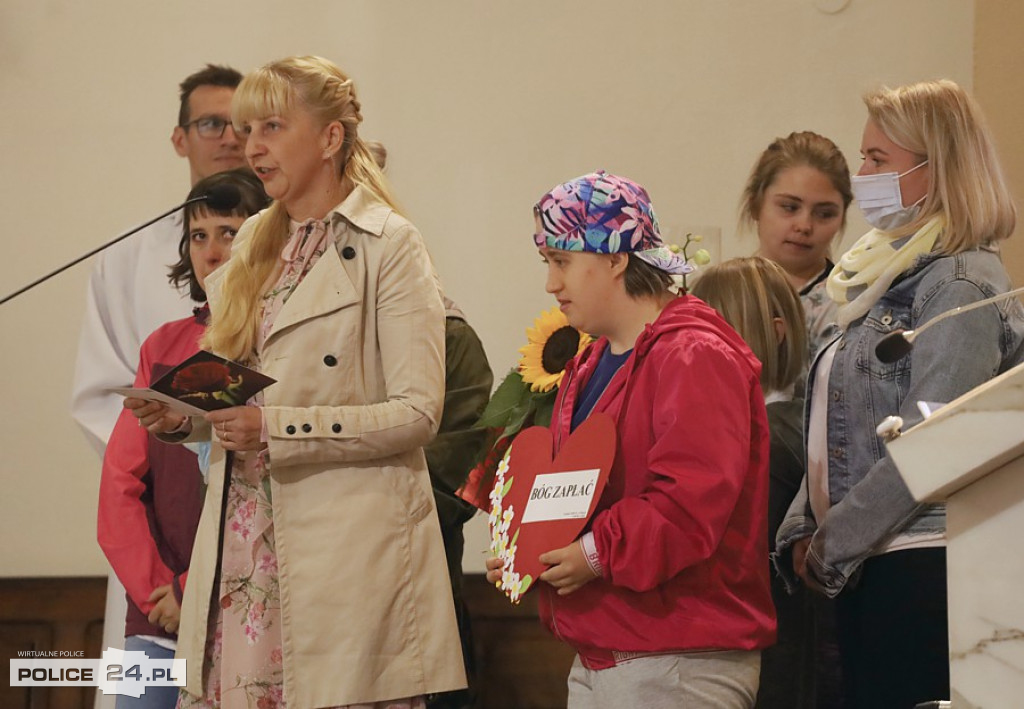 Policzanie podziękowali ks. kan. Waldemarowi Gasztkowskiemu