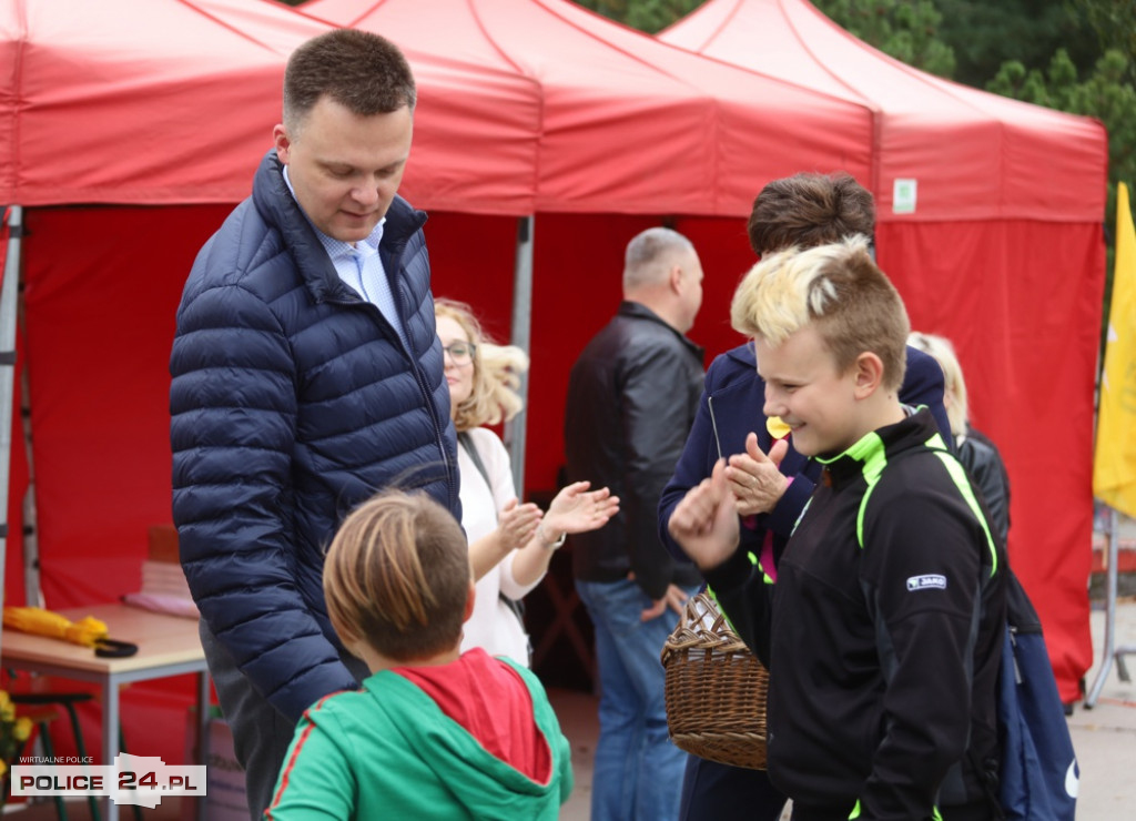Szymon Hołownia w Policach