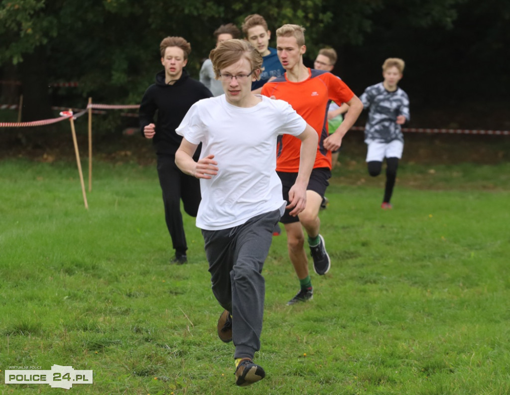 II edycja Szkolnej Ligi Biegów Przełajowych 2021/2022