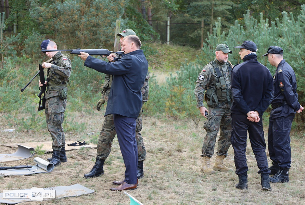 Uczą się jak być policjantem, strażakiem, żołnierzem