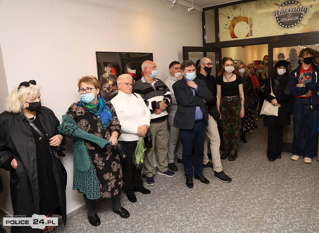 Wernisaż wystawy Szymona Teluka w Policach
