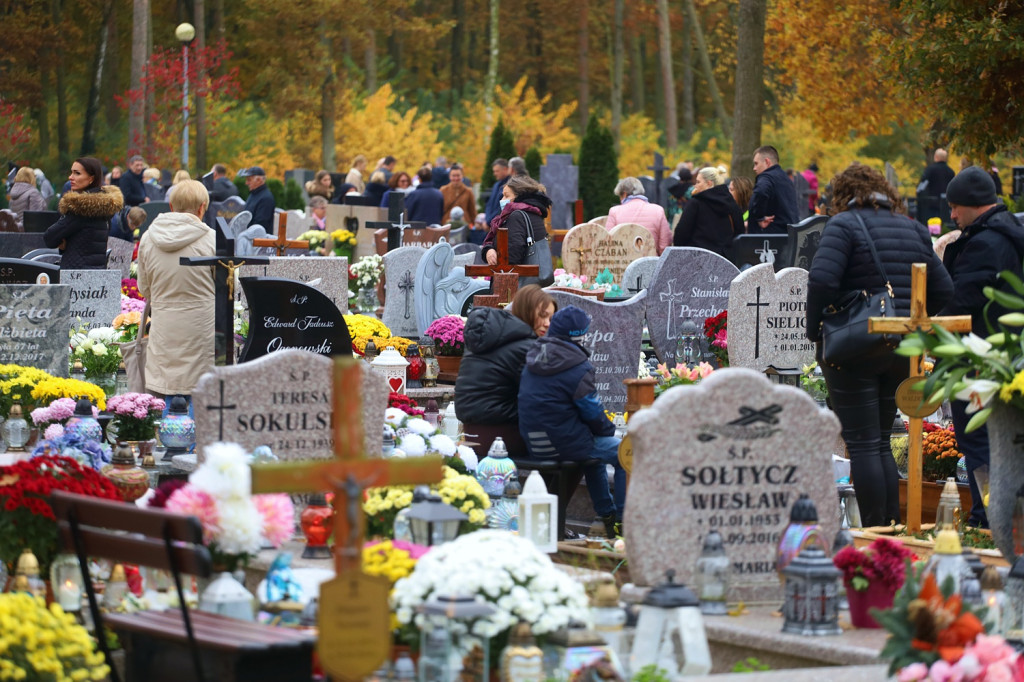 Wszystkich Świętych na polickim cmentarzu